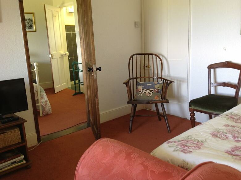 Trehane Farmhouse Bed And Breakfast, Working Farm, 2 Miles From Boscastle