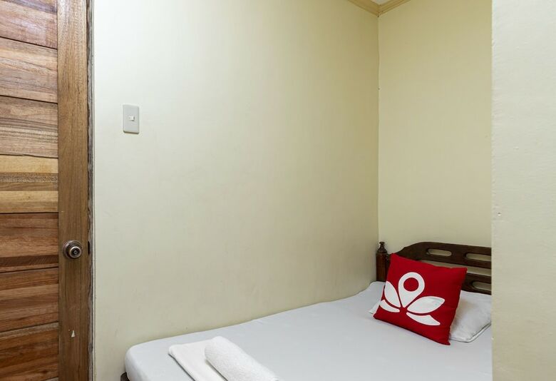 Hotel Zen Rooms Coffeeswings Vigan