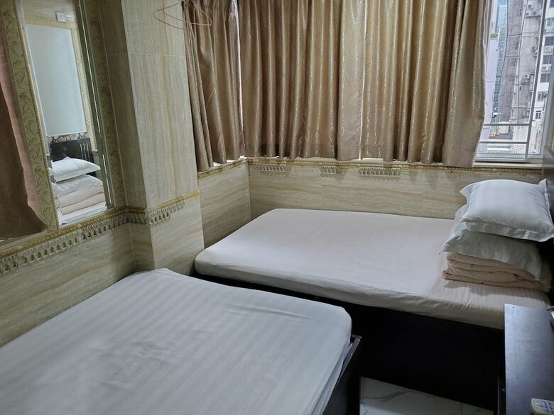 Hi Hotel - Guest House