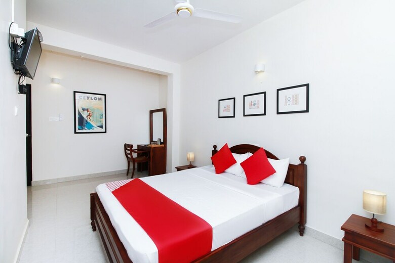 Oyo 233 The Lion Pub & Hotel