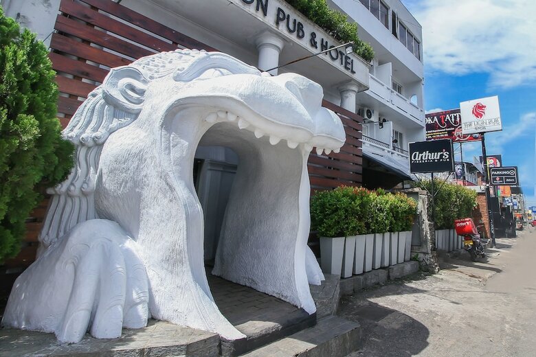 Oyo 233 The Lion Pub & Hotel