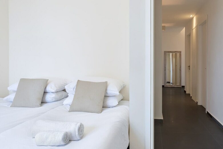 Apartamento Elegant 3br In White City By Holyguest