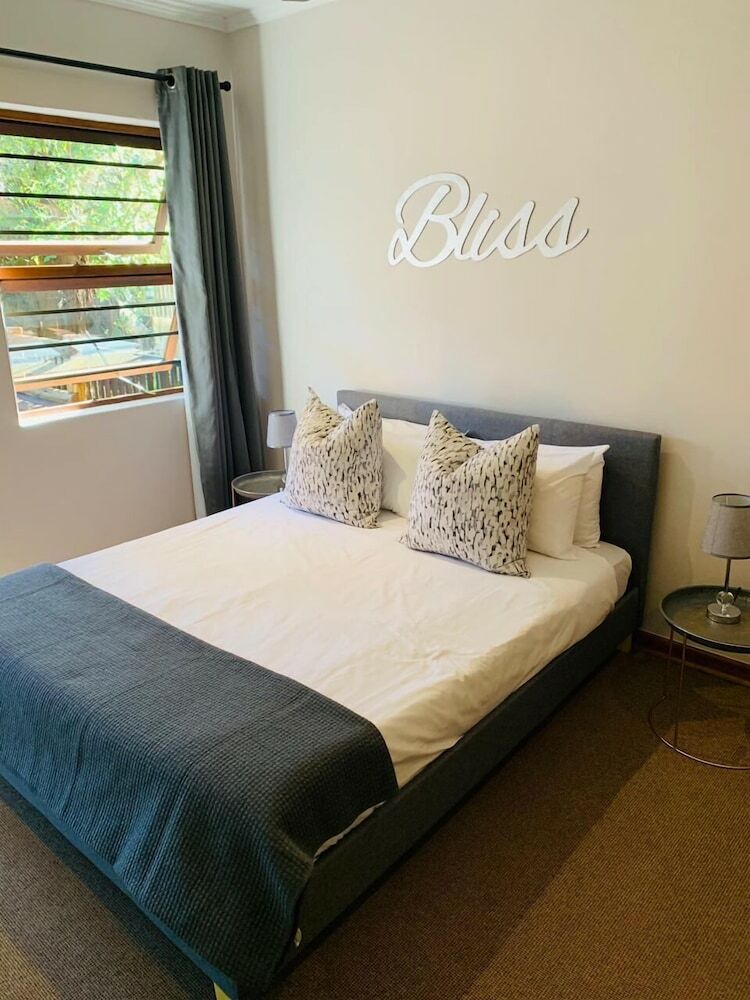 Hotel Bliss In The Bay