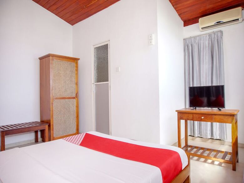 Oyo 246 Roy Villa Beach Hotel