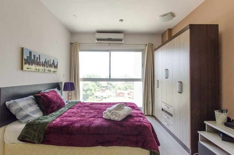 Shopping Del Sol Apartment