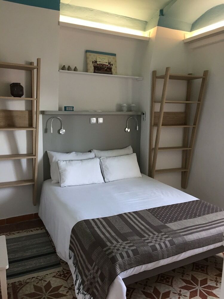 Hotel C�t� Jardin