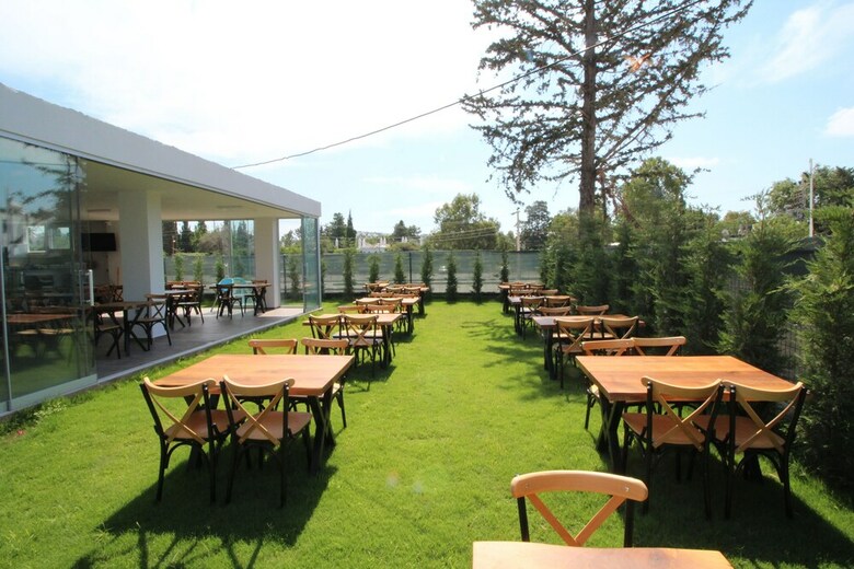 Bed & Breakfast My Bitez Suites Otel