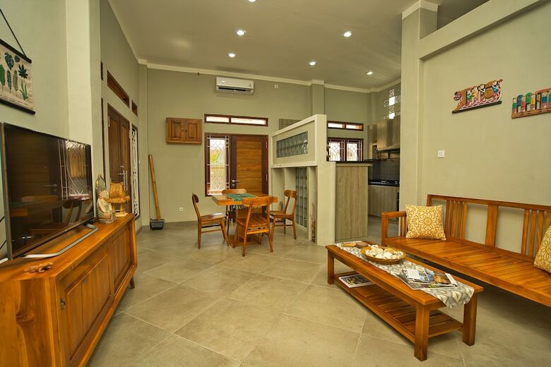 Villa Dalai Home