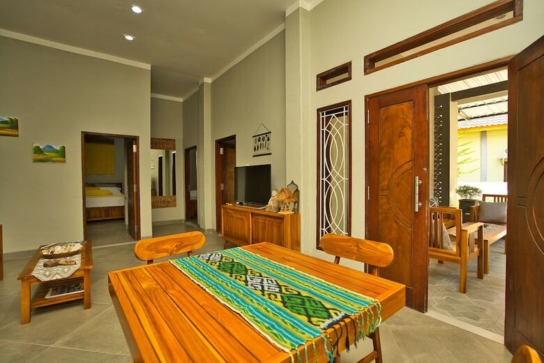Villa Dalai Home