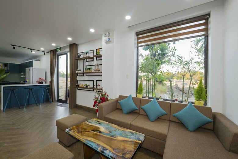 Hotel Lena Homestay