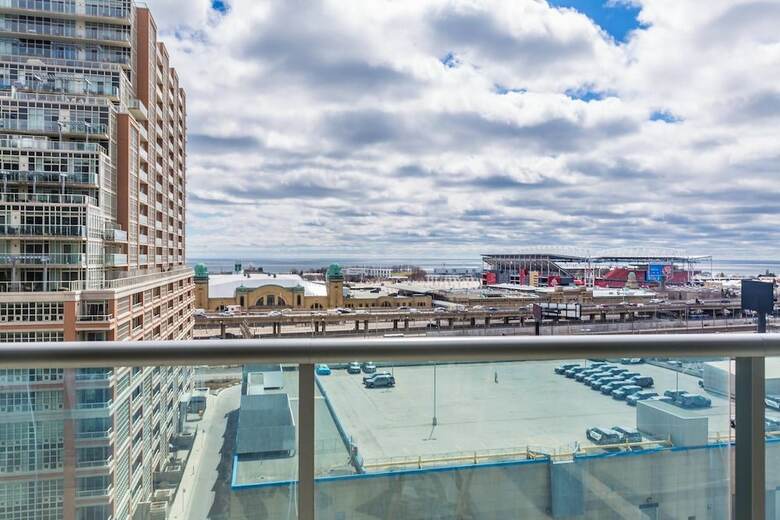 Apartamentos Lakeview Luxury Oasis, Downtown Aqua Studio
