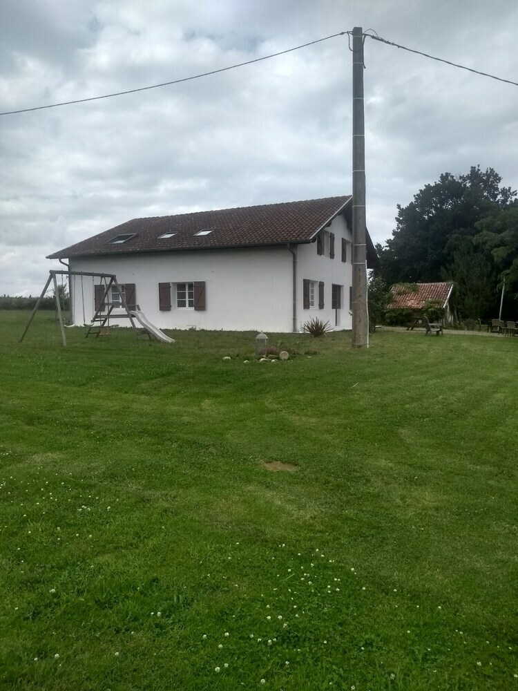 Bed & Breakfast La Maison De Pescate