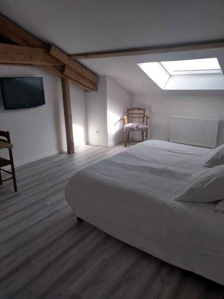 Bed & Breakfast La Maison De Pescate