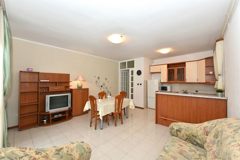 Apartment Mirjana