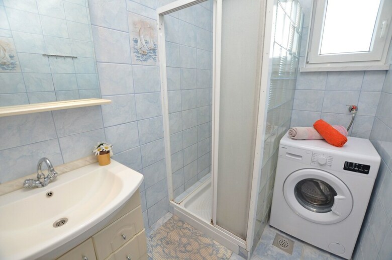 Apartment Jaka