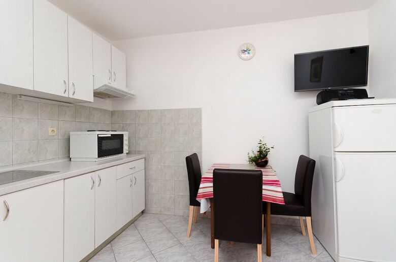 Apartments Miha