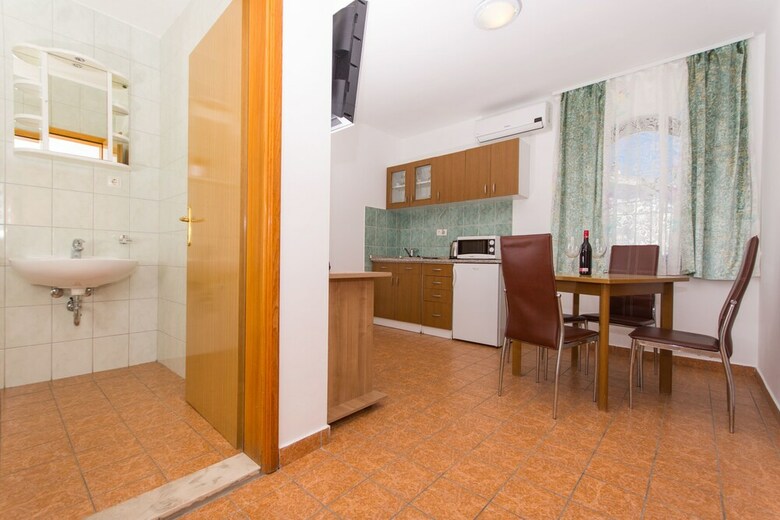 Apartments ?iovo