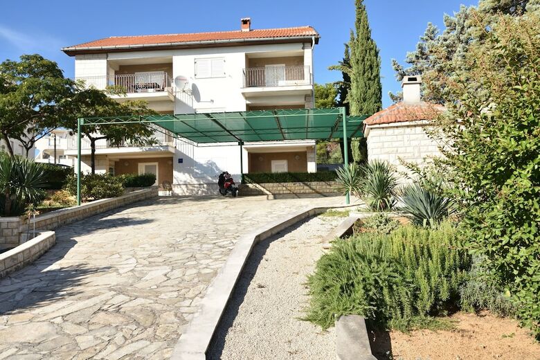 Apartments Dajana