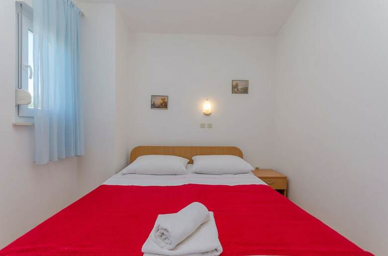 Apartments Ivan