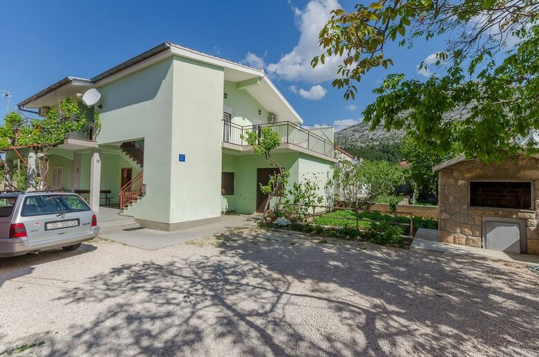 Apartments Ivan