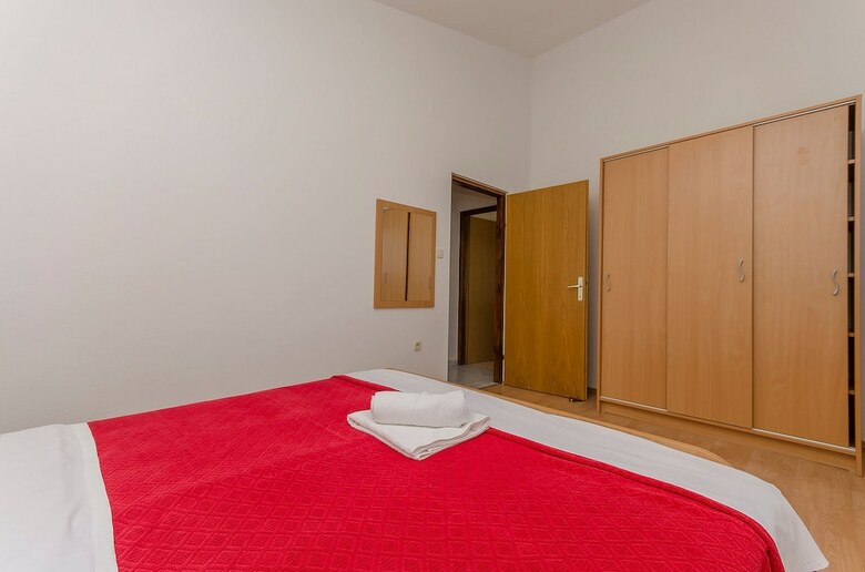 Apartments Ivan