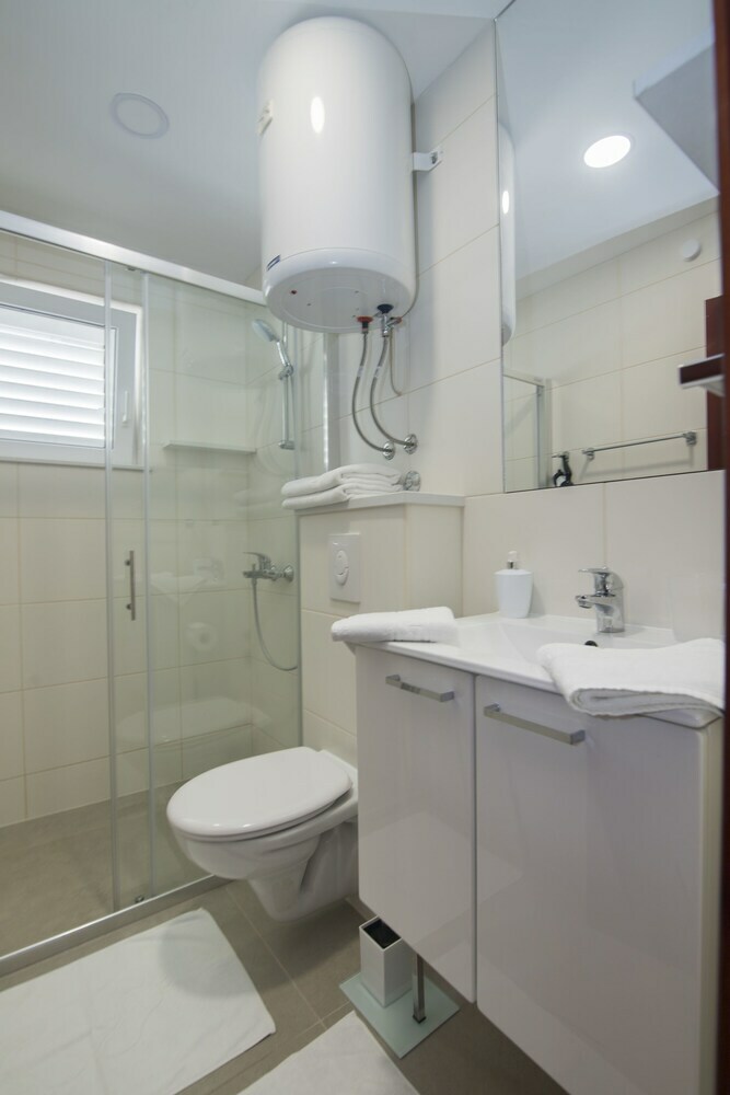 Apartments And Rooms Kapulica