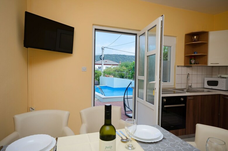 Apartments Jasna