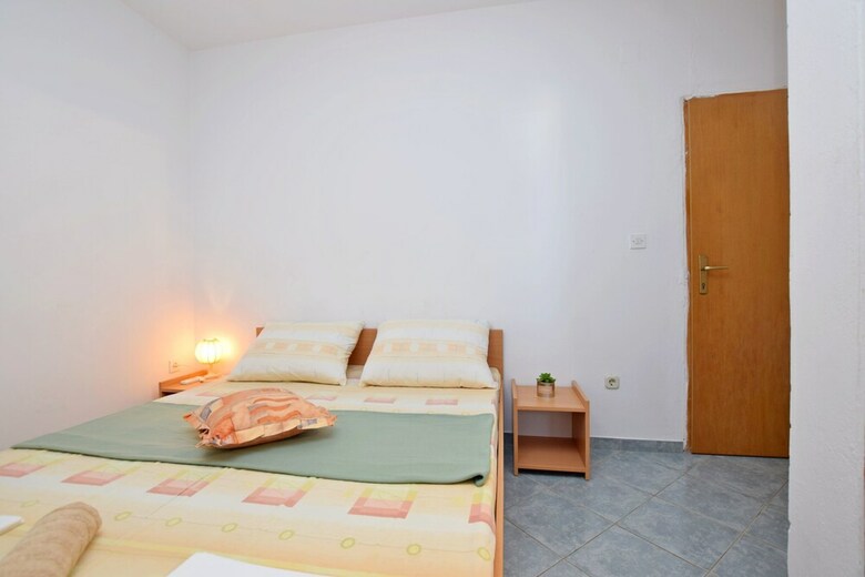 Apartment And Rooms Mila