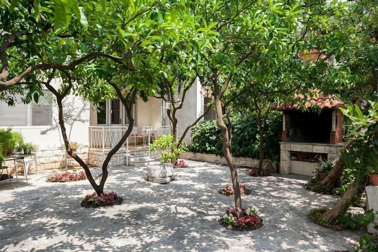 Apartments Lidija