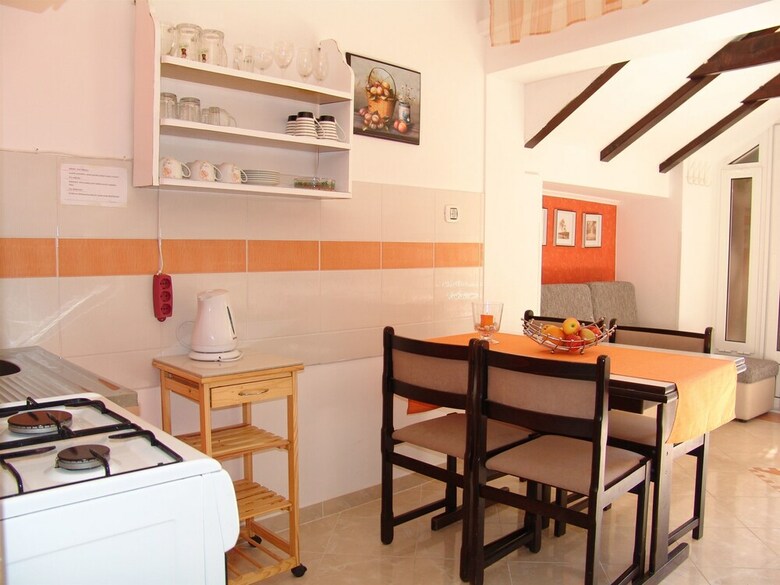 Apartments And Room Boris
