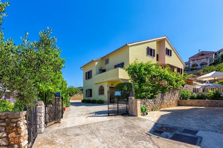 Apartments Arsen