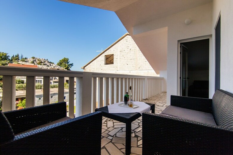 Apartment Loro