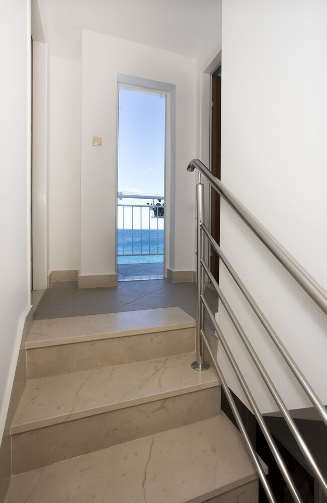 Apartments Beach Gem