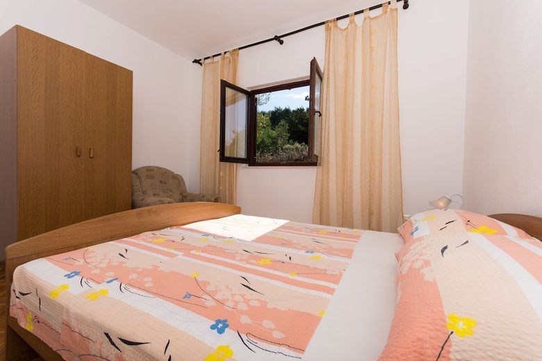 Apartment Ljube