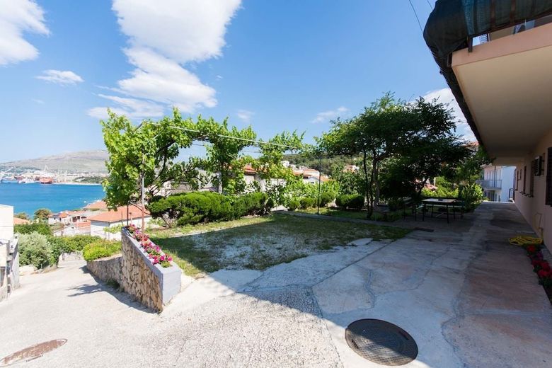 Apartment Ljube
