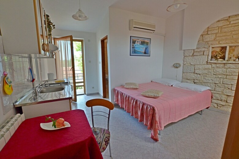 Apartments Josip