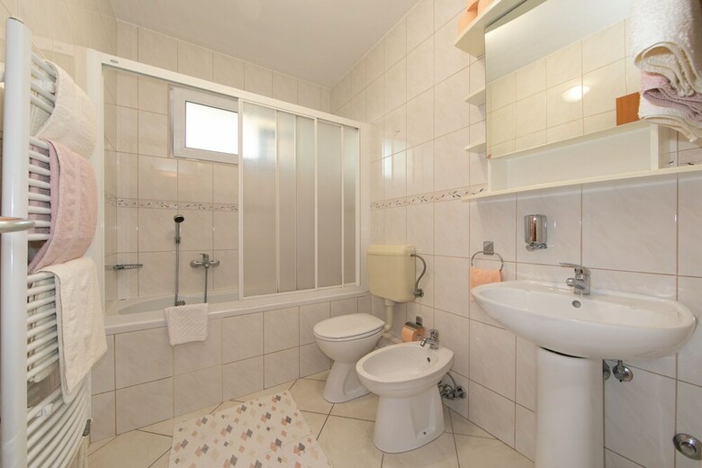 Apartments Biser