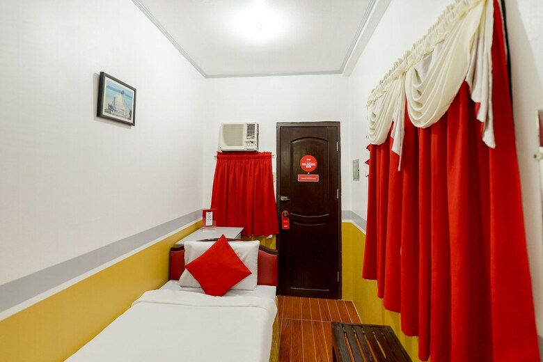 Hotel Oyo 418 Pensionne Alonso