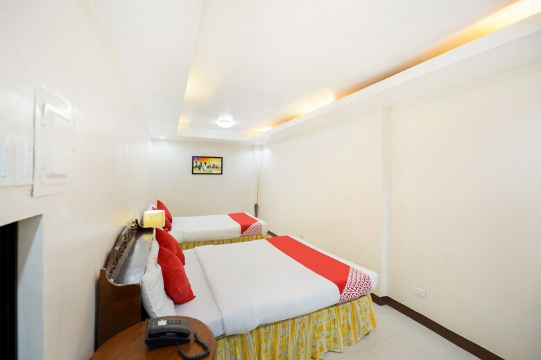 Hotel Oyo 418 Pensionne Alonso