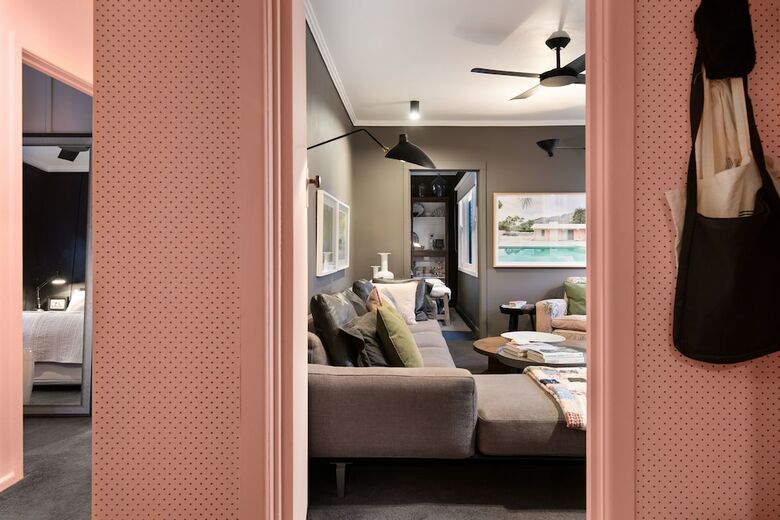 Harts Lane Beaux Haus