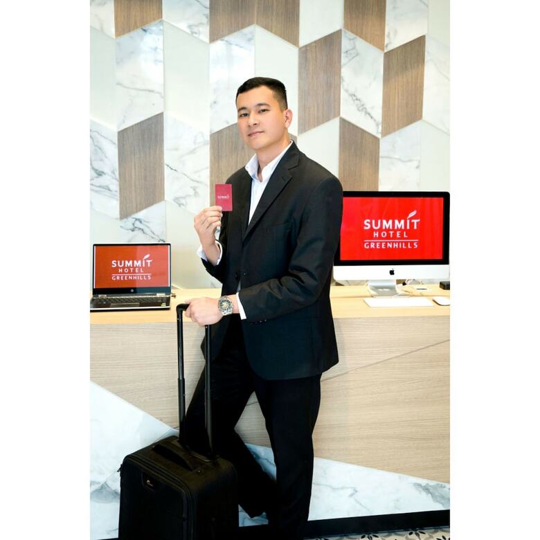 Summit Hotel Greenhills