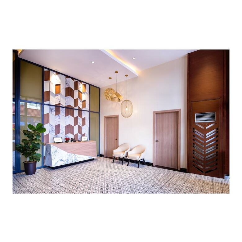 Summit Hotel Greenhills