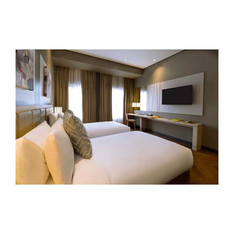 Summit Hotel Greenhills
