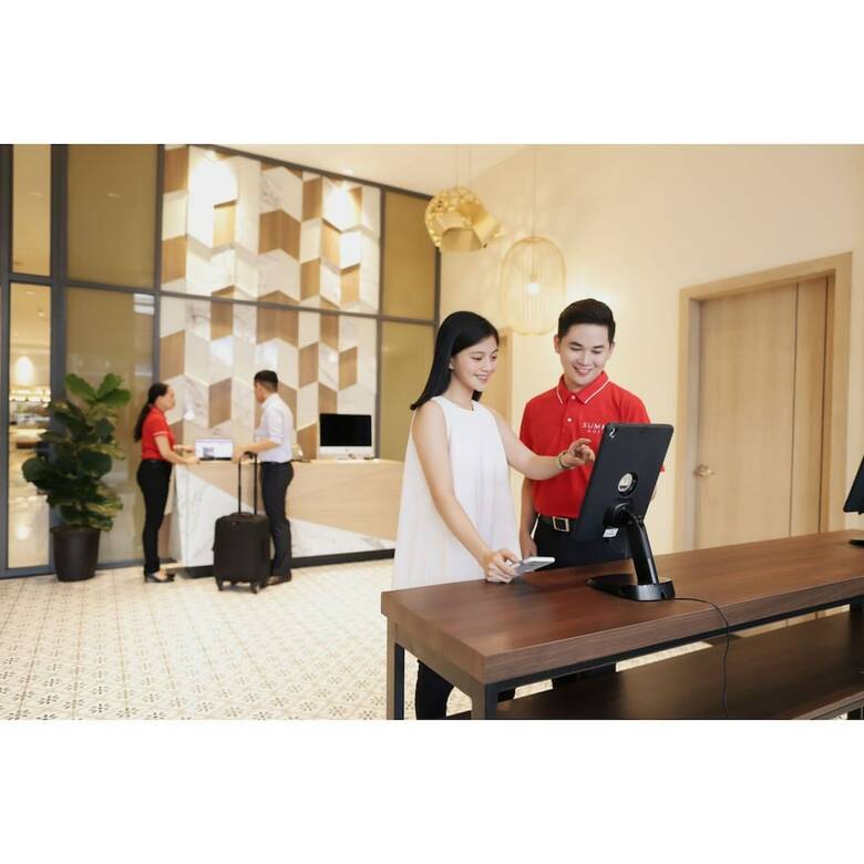 Summit Hotel Greenhills