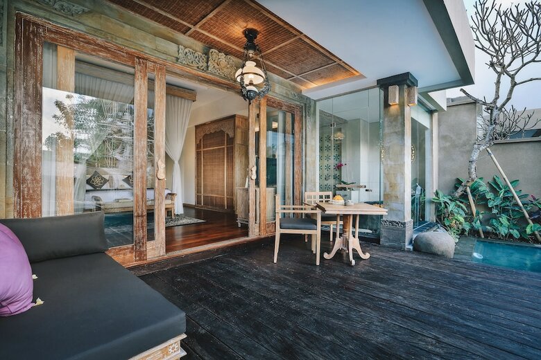 Bed & Breakfast Kuwarasan A Pramana Experience