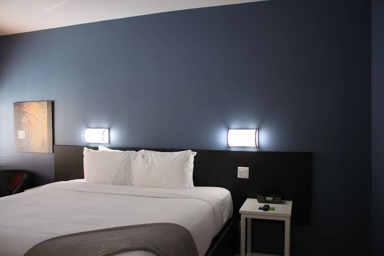 Hotel H�tel Le Dauphin Saint-hyacinthe