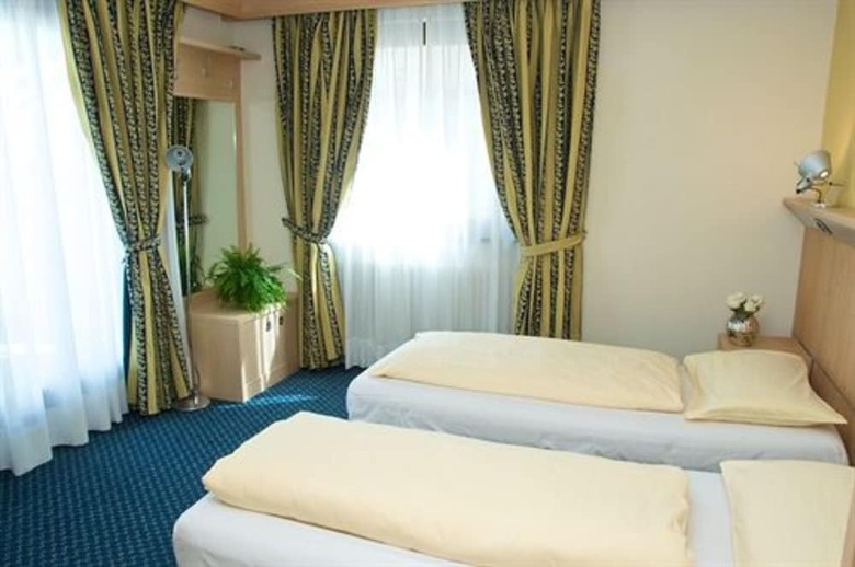 Alexander Charme Hotel