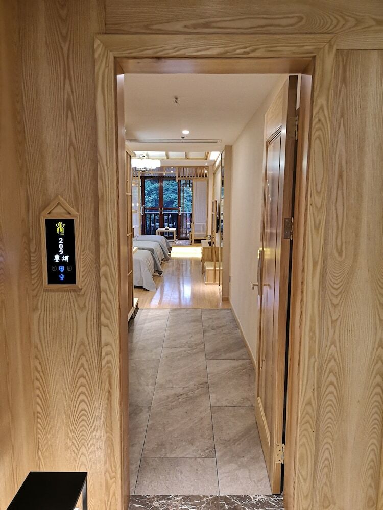Hotel Pu Shu Man Jiang Jing Holiday Residence