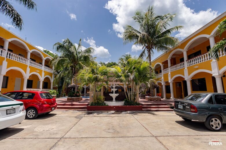 Hotel Los Arcos
