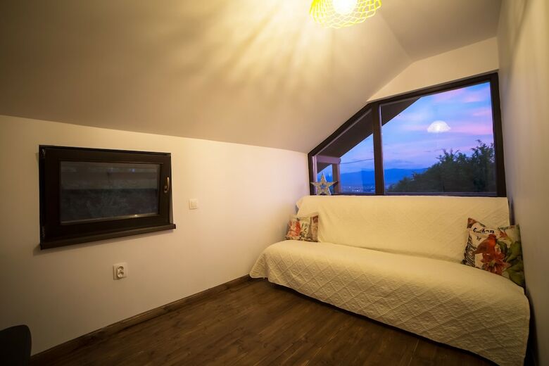 Villa Cabana City View